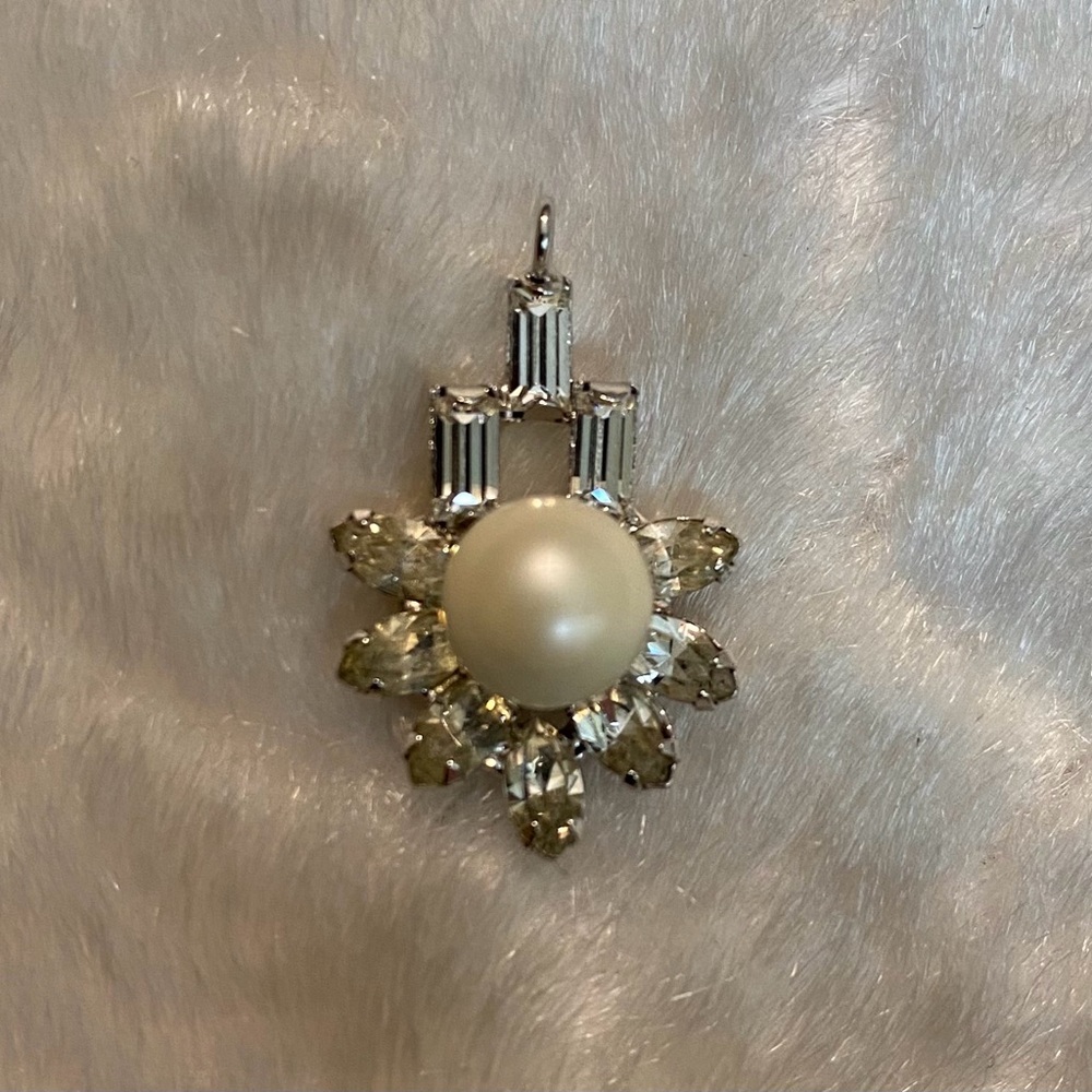 🍀VTG Sterling Silver and Pearl Pendant